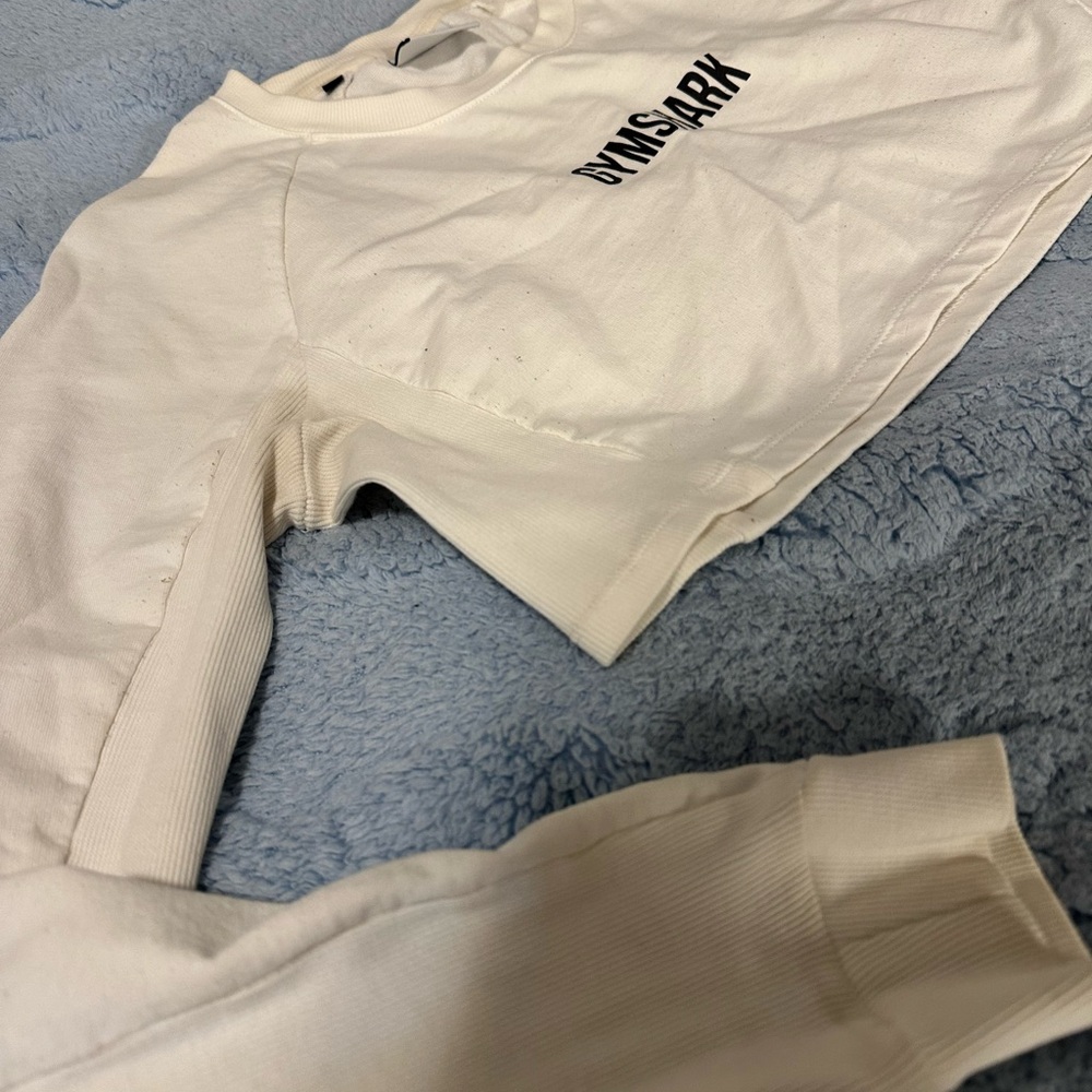 Gymshark White Long Sleeve Crop Top